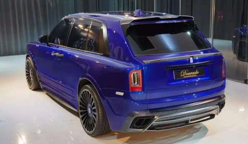 
								Rolls Royce Cullinan Onyx Concept full									