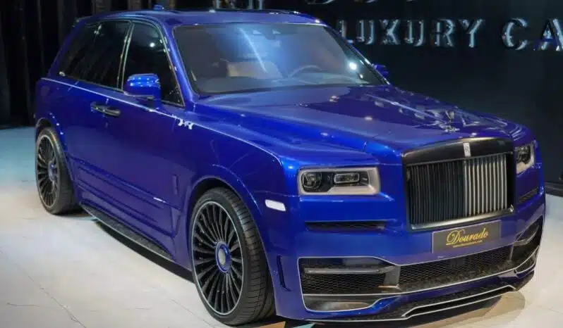 
								Rolls Royce Cullinan Onyx Concept full									