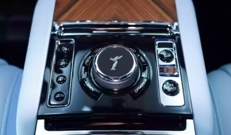 
								Rolls Royce Cullinan Onyx Concept full									