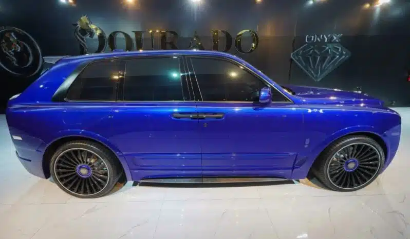 
								Rolls Royce Cullinan Onyx Concept full									