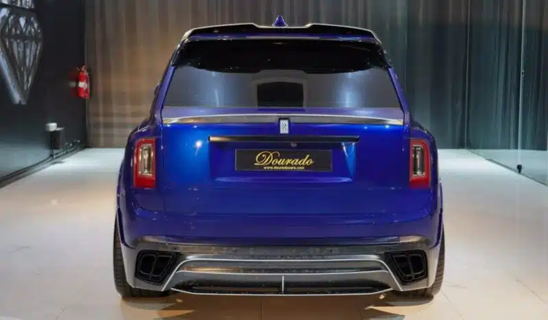 
								Rolls Royce Cullinan Onyx Concept full									